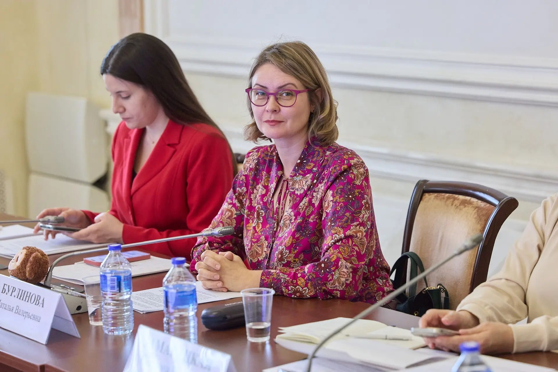 Изображение новости: Женское профессиональное сообщество в международных отношениях: в Общественной палате РФ обсудили новый формат дипломатии