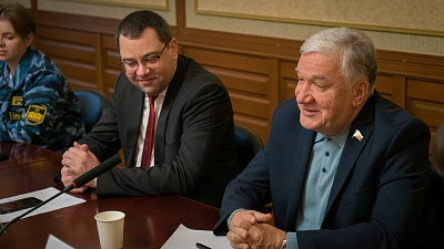 Изображение Сенатор от Тамбовской области Михаил Белоусов встретился со студентами Державинского университета