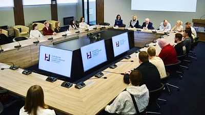 Изображение В Державинском обсудили источники частного и публичного права