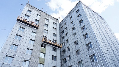 Изображение В Державинском университете обновляют кровлю, фасад и отмостки студенческого общежития