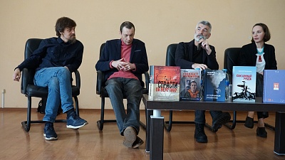 Изображение Державинцы встретились с финалистами национальной премии «Большая книга»