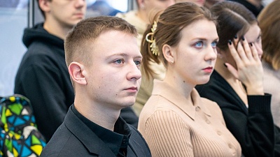 Изображение В Державинском создали дискуссионный клуб «ОбКом» и первое заседание посвятили выборам президента