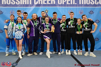 Изображение Команда Державинского «TeamRise» – призер общероссийских соревнований по чир спорту