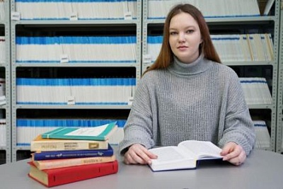 Изображение Главный библиотекарь Фундаментальной библиотеки Державинского Ксения Божевольнова вошла в топ-25 лучших университетских библиотекарей России