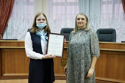 Изображение В Державинском университете наградили победителей и призеров конкурса среди школьников «Постигая науку»