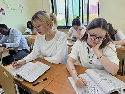 Изображение Студенты-державинцы – участники программы языковой стажировки «Китайский язык» в Аньшаньском педагогическом университете 