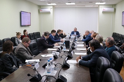 Изображение Политологи Державинского обсудили вопросы обеспечения открытости на выборах президента России