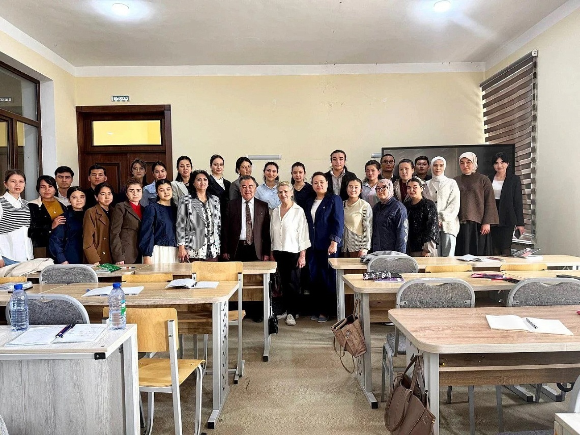 Державинский продолжает академическое сотрудничество с вузами Самарканда фото детальные