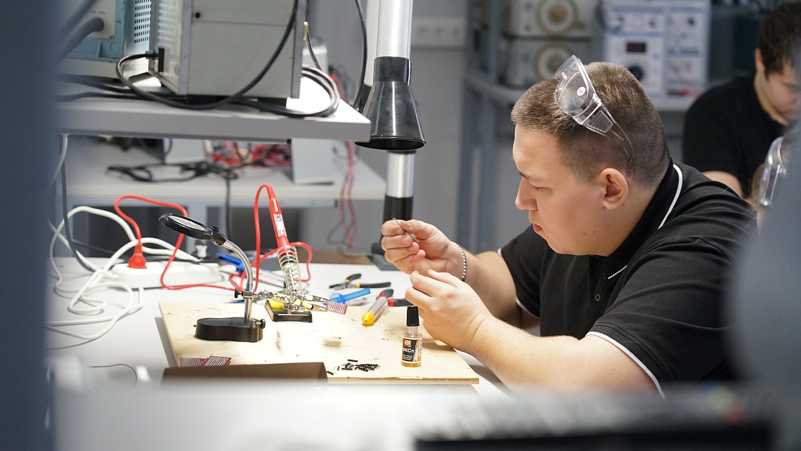 В Державинском завершились профессиональные пробы для девятиклассников фото детальные