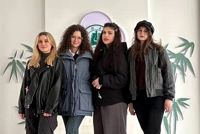 Изображение Студентки Державинского отправились на полугодовую языковую стажировку в китайский Университет Хубэй