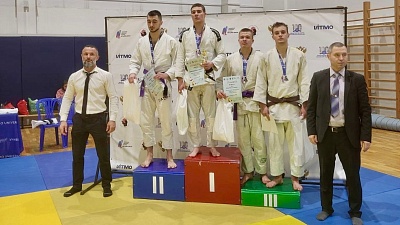 Изображение Студент Державинского Александр Карасев выиграл бронзу на всероссийских соревнованиях по джиу-джитсу