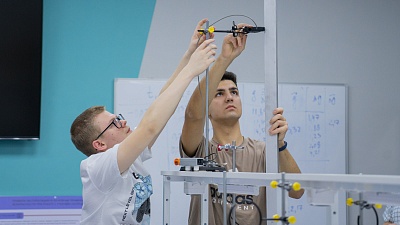 Изображение В Державинском проходит пятая профильная смена «ProФизика»